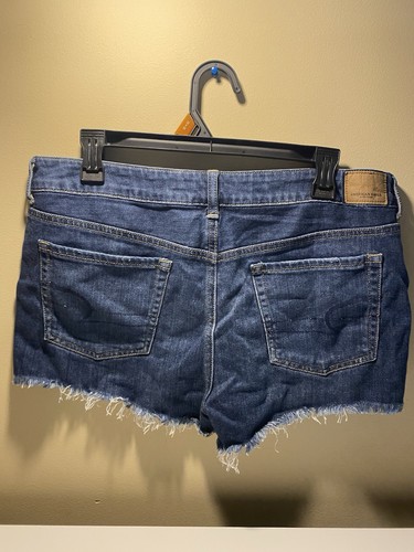 WOMEN'S AMERICAN EAGLE OUTFITTERS TOMGIRL SHORTIE SHORTS DENIM SZ 10 - Picture 2 of 3