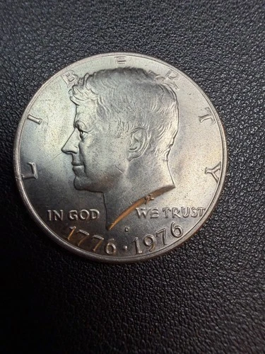 1776-1976-P KENNEDY CLAD BICENTENIAL HALF DOLLAR - GEM BU UNC!!