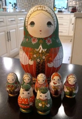 8 Pc Russian Matryoshka Folk Art Nesting Dolls 6'' Signed Sanina, LV 1994 Moscow