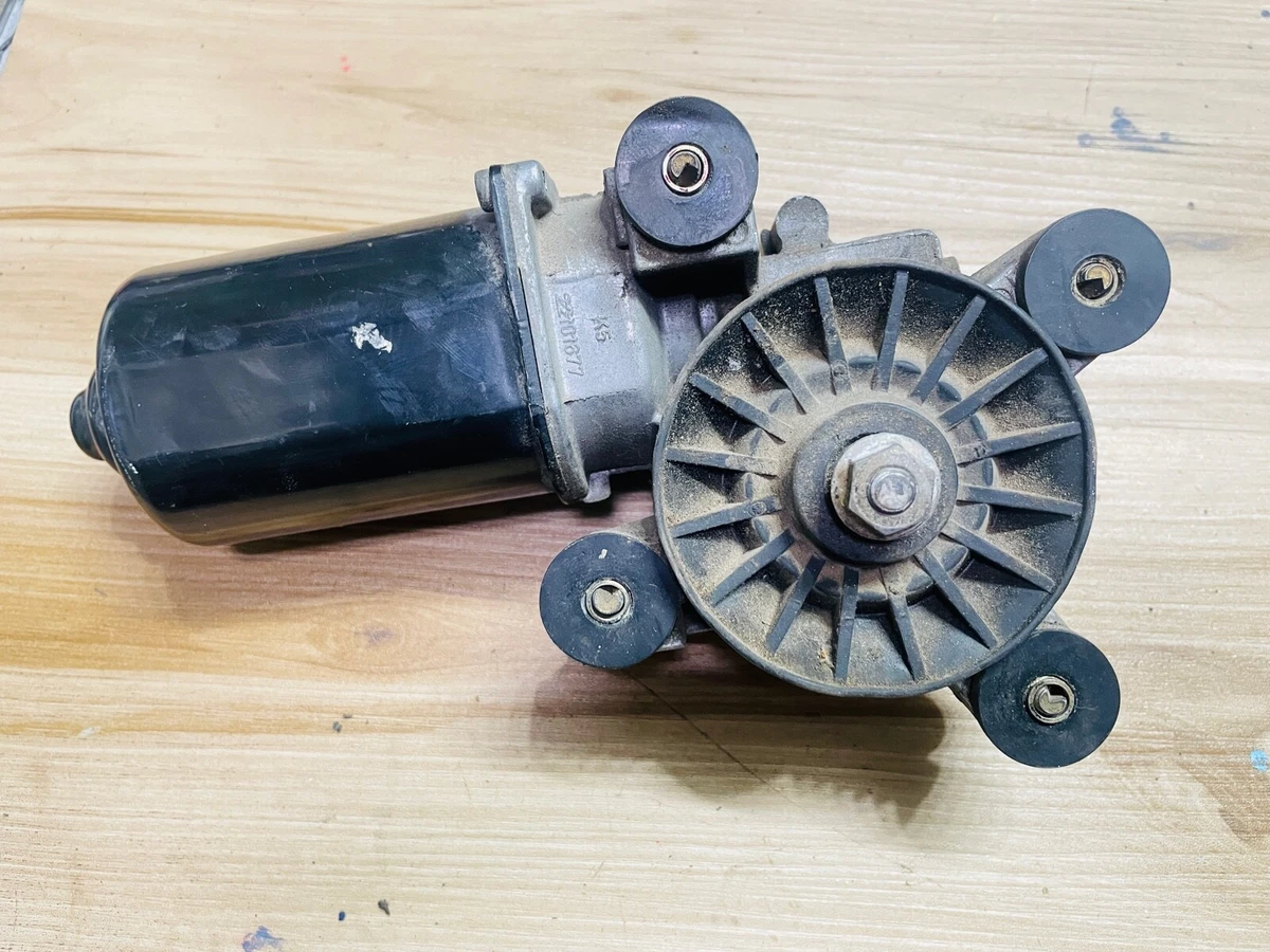 1992-1996 TOYOTA CAMRY 22139239 WINDSHIELD WIPER MOTOR (5 wire 