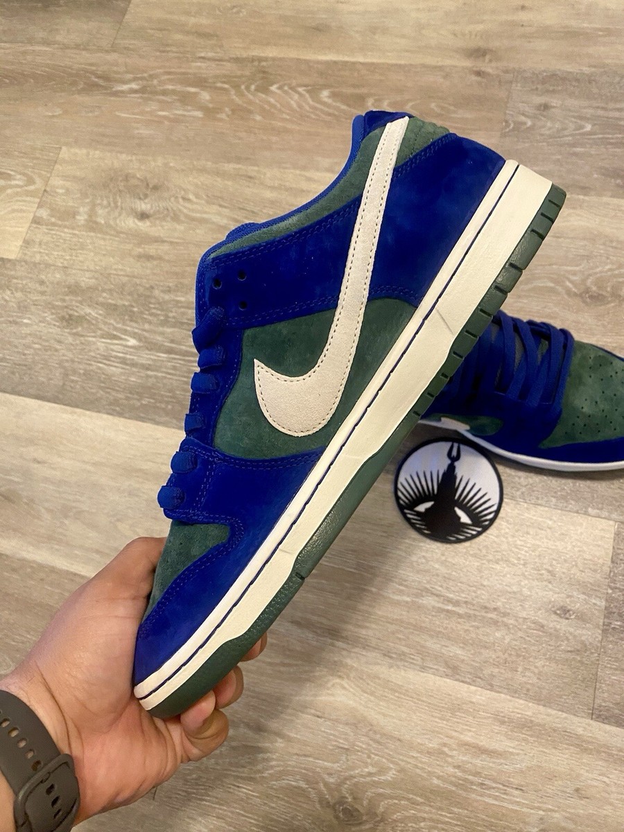 Nike SB Dunk Low Pro 'Deep Royal Blue Vintage Green' Sail HF3704