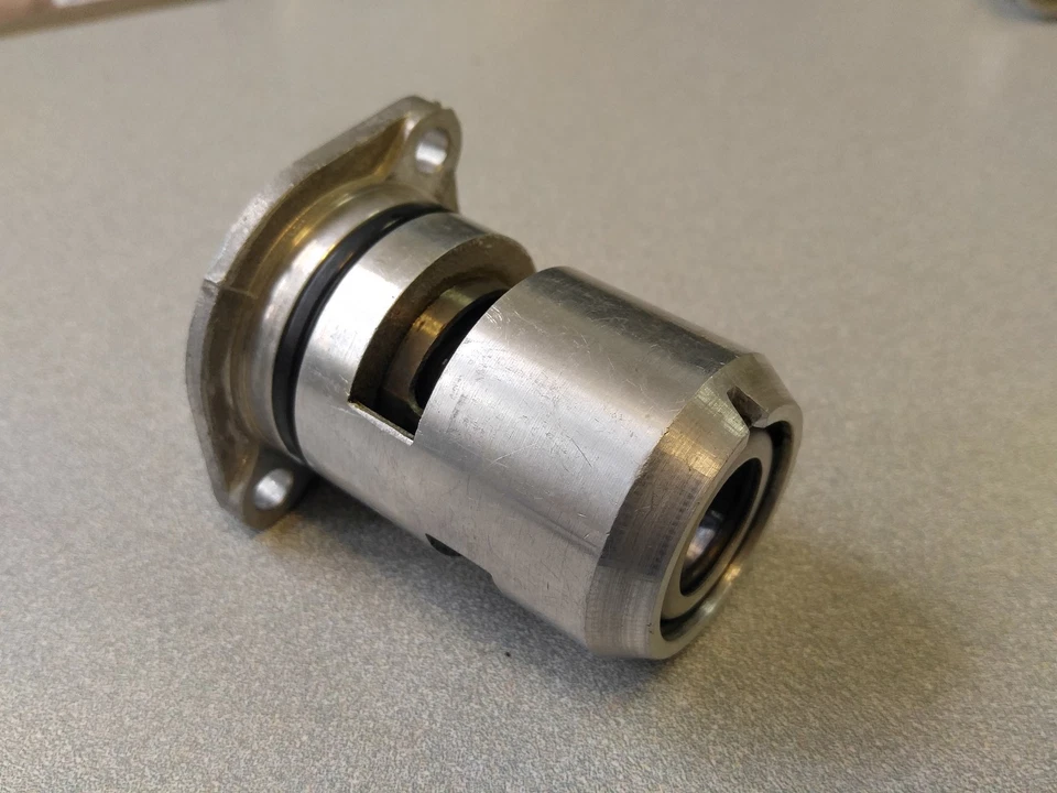 VERY NICE ORIGINAL GENUINE PORSCHE 911 914-6 930 BEHR THOMPSON OIL THERMOSTAT - Изображение 4 из 4