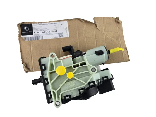 NEW Genuine Mercedes Benz VW DEF Diesel Exhaust Fluid Pump Unit A0024706894
