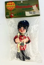 VINTAGE 1964 Walt Disney’s Small World English Royal Guard holiday ornament HTF!
