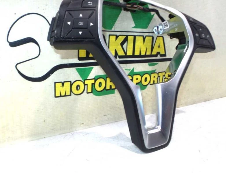 Cubierta de moldura de volante 12-15 Mercedes Benz E350 OEM plateada DESNUDA  Foto 2 de 4