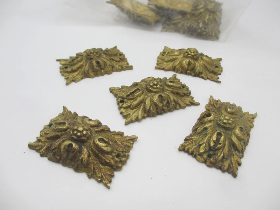 Victorian Brass Ormolu Furniture Hardware Mount French Flower Antique - £4each - Image 4 of 4