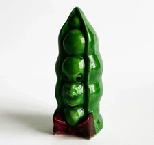 Vintage MCM Anthropomorphic Pea Pod Salt & Pepper Shaker Japan Kitsch