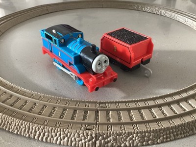 Thomas Trackmaster Hit Toy 2006 Motorized Engine Plus Track #5 Coal - Video