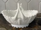 Vintage MCM Fenton White Milk Glass Daisy & Button Split Handle Basket EUC!