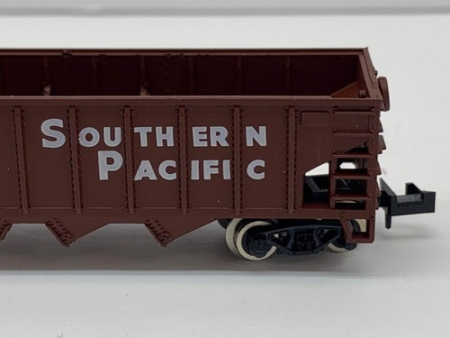 ROCO No.28861 Southern Pacific SP #454125 Box Car Train N - Picture 7 of 11