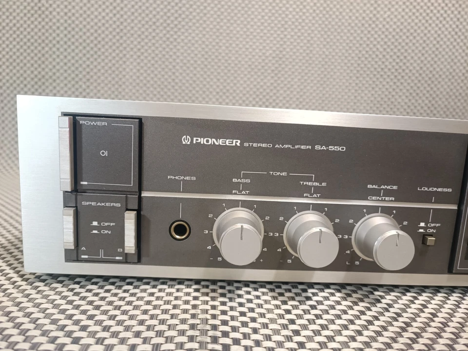 Pioneer SA-550 Stereo Amplifier Verstärker Vintage - Bild 2 von 4