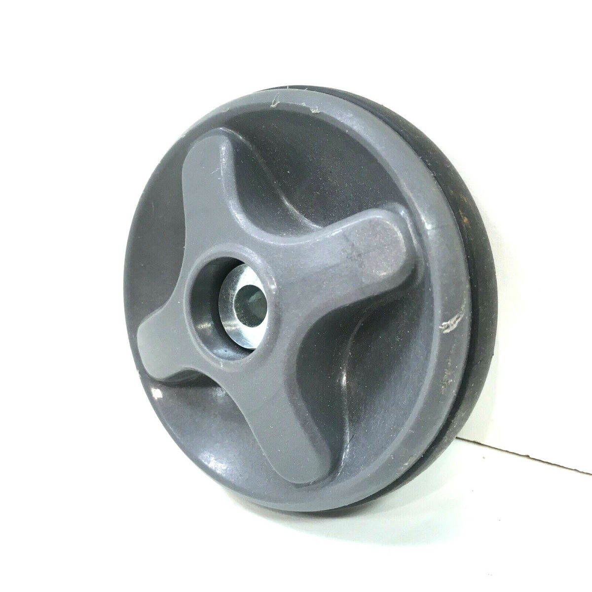 Shark ZU62 ZU62C ZU60 NV150 NV150C NV151 LEFT or RIGHT WHEEL w