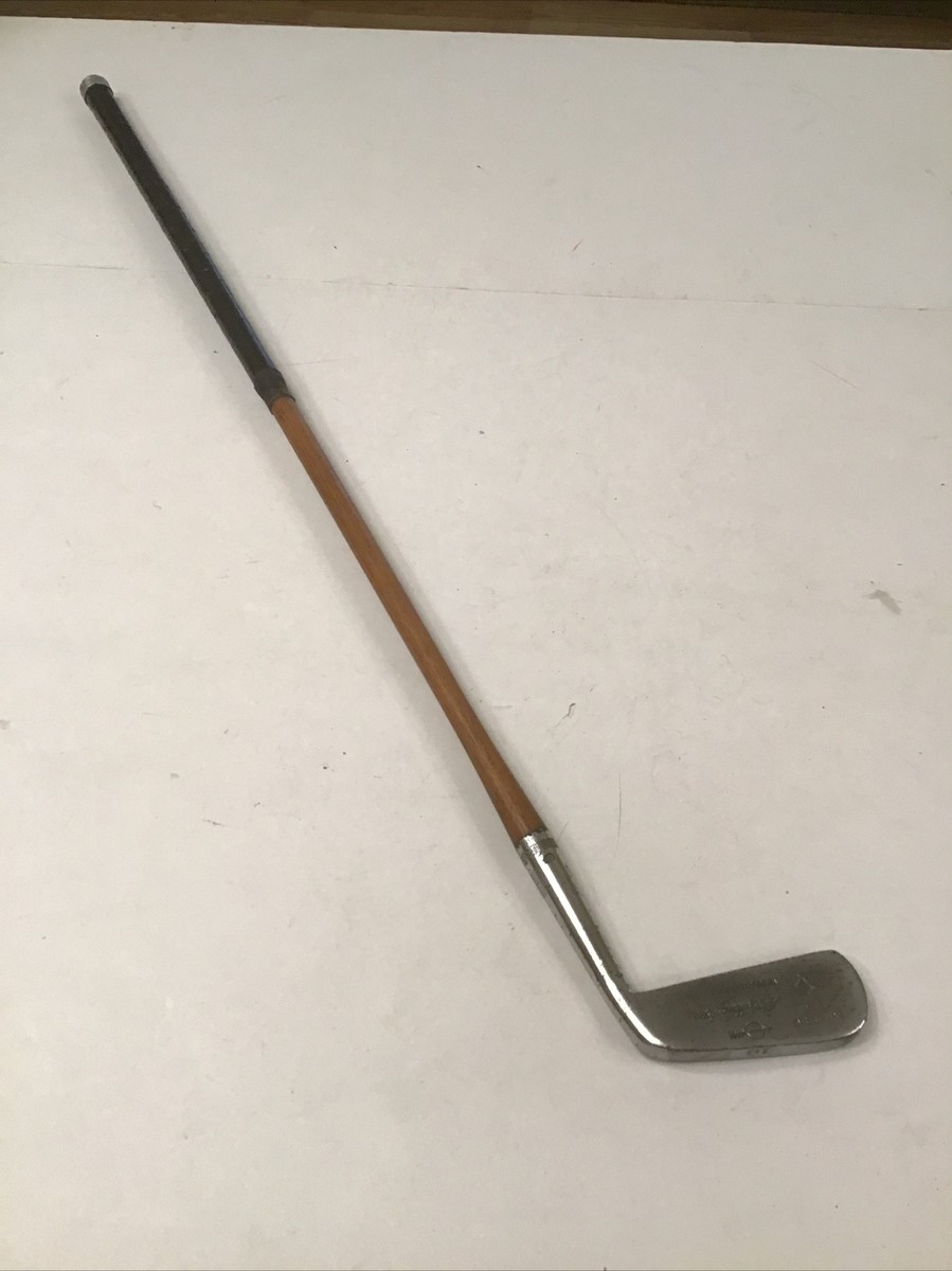 Vtg Spalding Symmetric Set No 16 Hickory Wood Shaft Putter