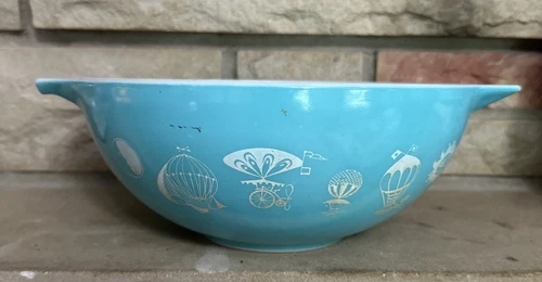 Pyrex Chip Cinderella Bowl Turquoise Hot Air Balloons 444, 4 qt VTG Mcm Flawed