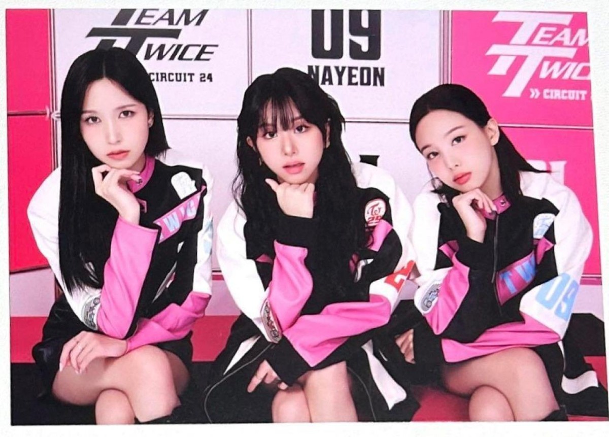 TWICE MINA, CHAEYOUNG, NAYEON SEAOSN'S GREETINGS 2024 
