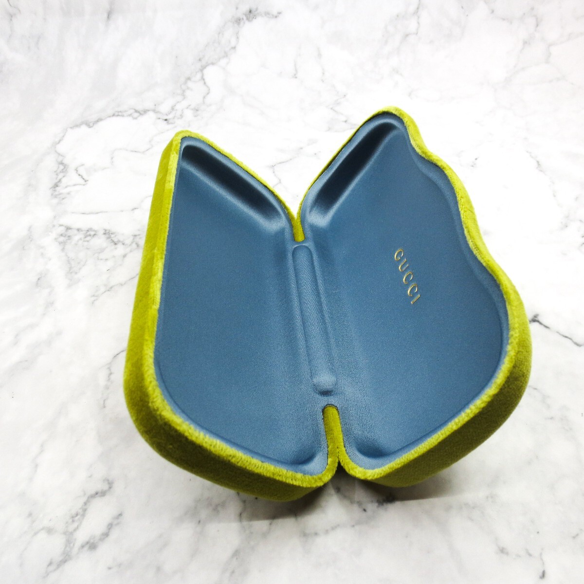 GUCCI VELVET YELLOW SUN GLASSES HARD CLAM SHELL PROTECTIVE CASE BOX Gucci Velvet Clam-shell Case - 2017 Collection Zambia | Ubuy main image 4