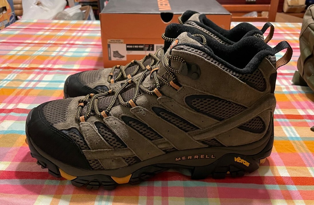 Merrell Moab Men's Boot, Size 11 Walnut (J06045W) for sale