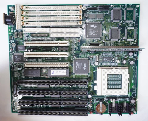 Mainboard Sockel 7 PCI ISA FuguTech M507 Intel430FX
