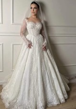 Luxury V-neck Wedding Dress Long Sleeves Lace Decal Corset A-line Bridal Gown