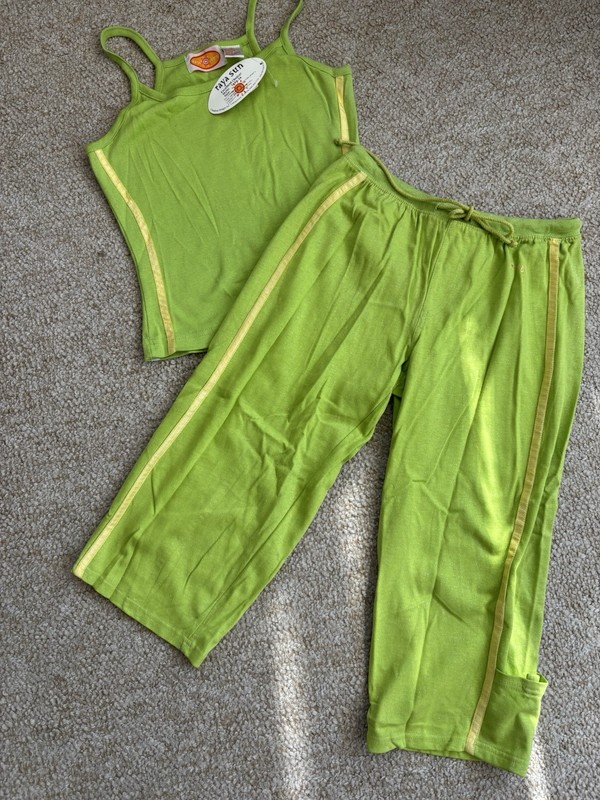 RAYA SUN ViNTaGe Junior’s NWT CottoN ToP & Capri Pants Lime Green Sparkle XS & S