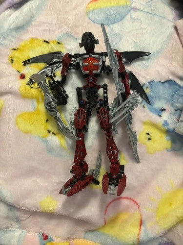 2008 LEGO Bionicle Warriors Makuta Icarax 8953 W/ 4 Hole Mask & Shadow Leaches