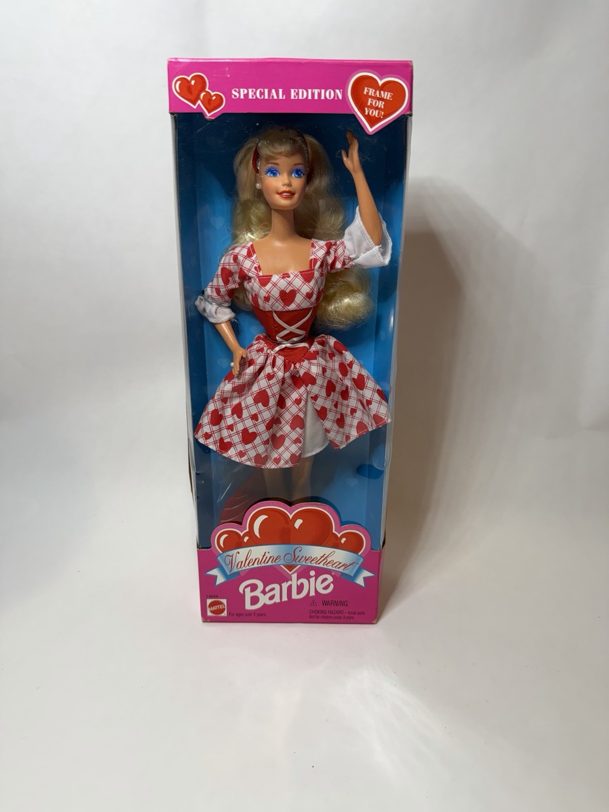 Vintage Barbie Valentine Sweetheart Special Edition 14644 Mattel 1995