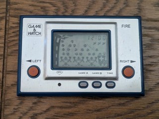 NINTENDO GAME AND & WATCH Fire RC 04 1980 JAPAN Tested