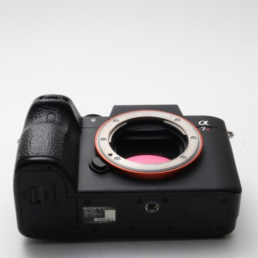SONY α7R3 ILCE−7RM3 Alpha 7R III 35 mm full-frame camera with autofocus | ILCE