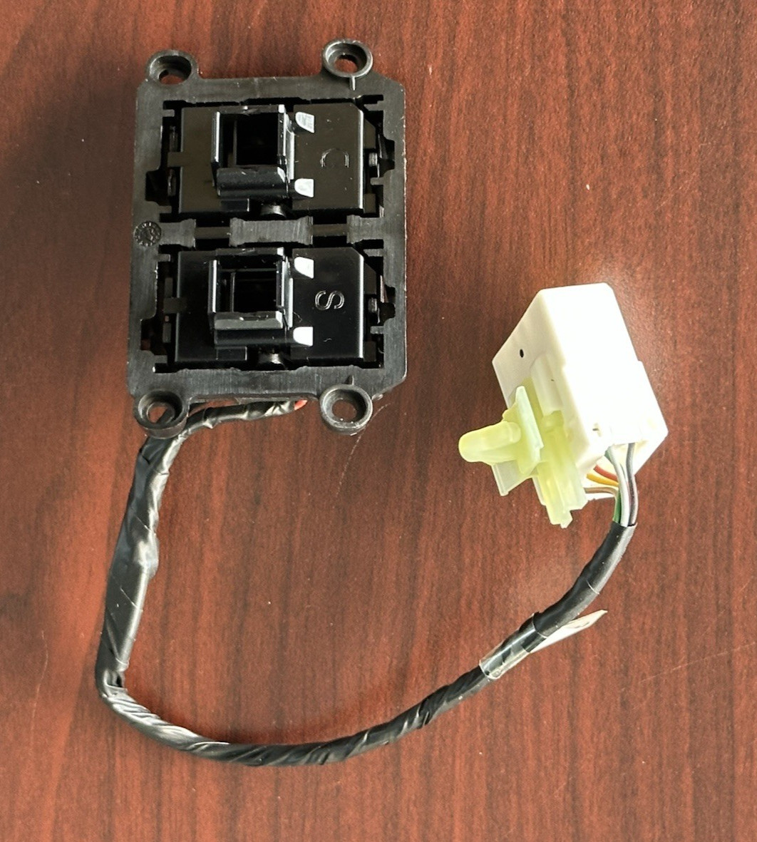 New Genuine OEM Lift Switch for Ferrari 488 Part# 86152700
