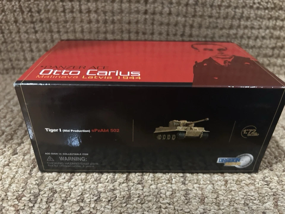 Dragon Armor & CH 1:72 Tiger I Mid, Otto Carius, Malinava Latvia 1944, No. 60120 - Image 3 of 4