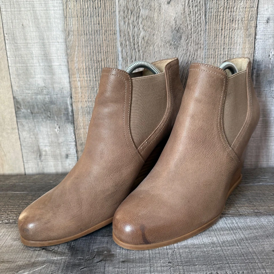 女式 Audrey Brooke Cindy Taupe 棕色皮革楔形踝靴切尔西靴 10 码 — 第 2/4 张图片