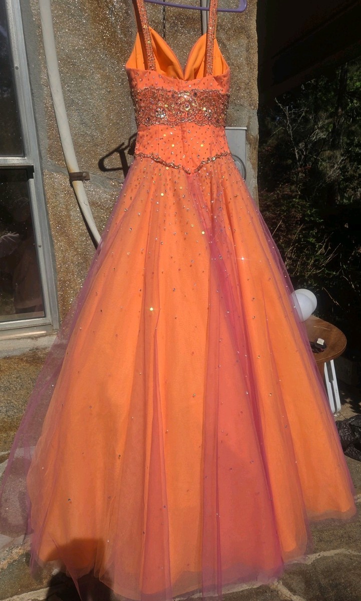 do you have to dress up for a graduation What Wear Graduation: The Grad Fashion Guide new_MD CA_15-10-26