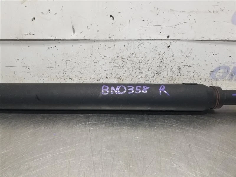 16 2016 TOYOTA 4 RUNNER 4.0L REAR DRIVE SHAFT AWD Foto 4 de 4