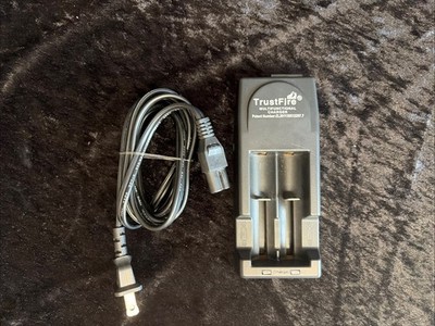 Trustfire Multifunctional Lithium Battery Charger & Cable Model TR-001