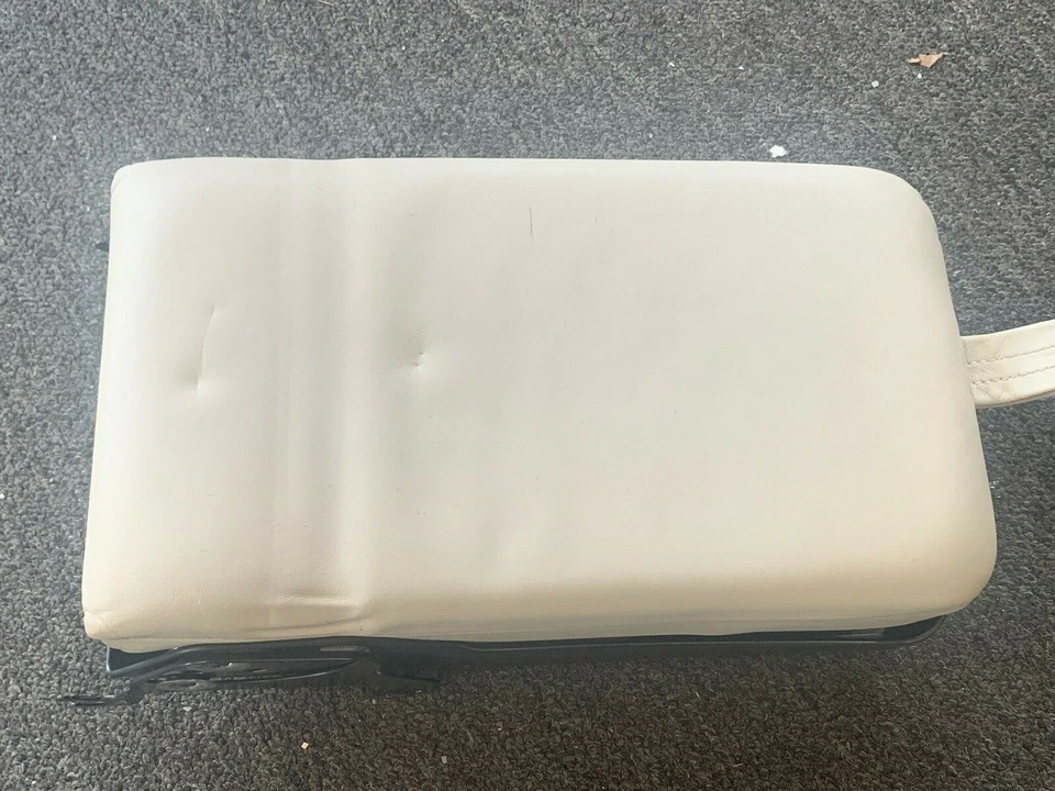 2008-2015 VOLVO S80 заднее центральное сиденье подлокотник подстаканник держатель бежевый OEM - Изображение 2 из 4