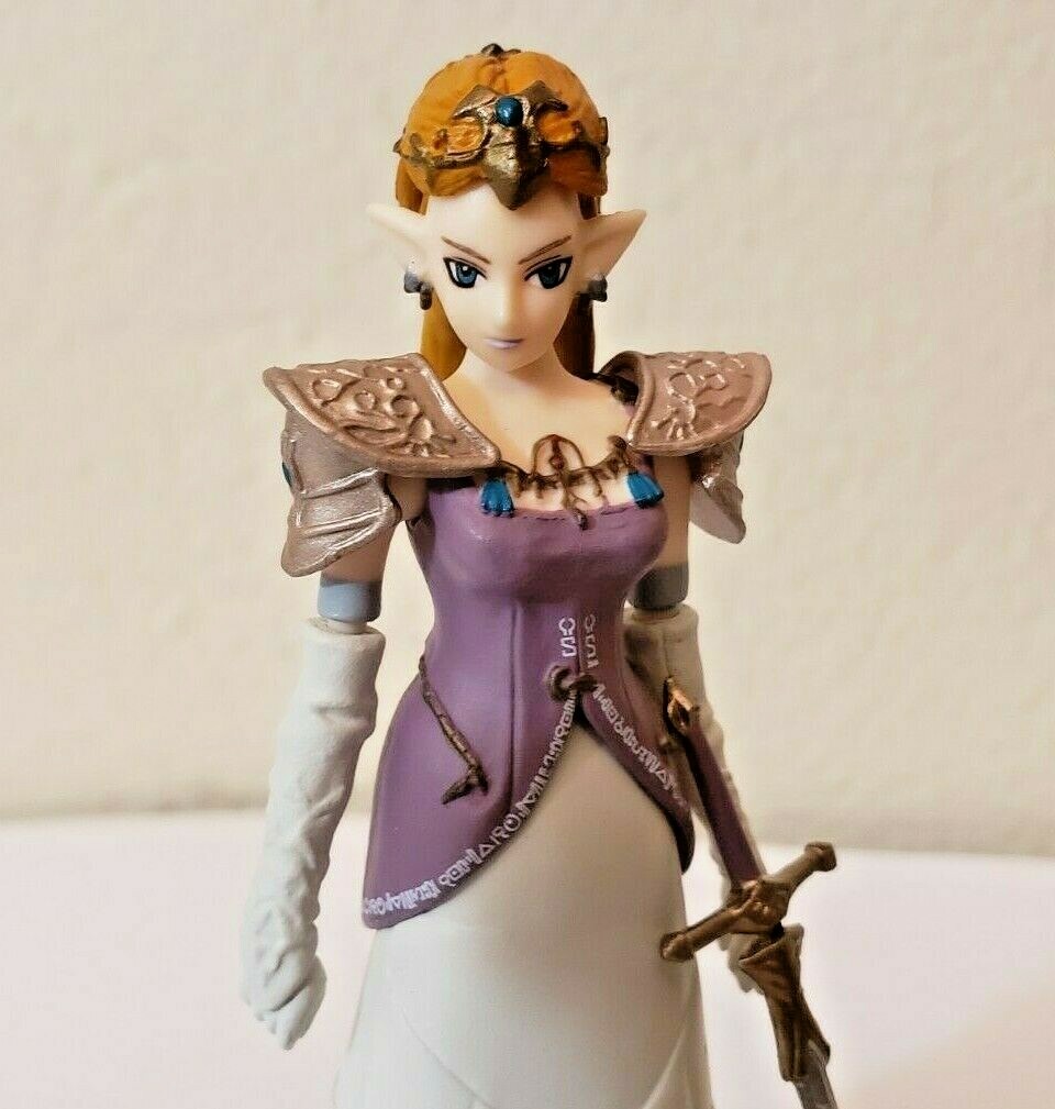 PRINCESS ZELDA GASHAPON FIGURE TWILIGHT PRINCESS YUJIN 2006 PRINCESS ZELDA GASHAPON FIGURE TWILIGHT PRINCESS YUJIN 2006