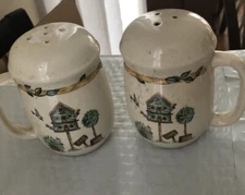 Thomson Birdhouse Salt and Pepper Set 4.5"