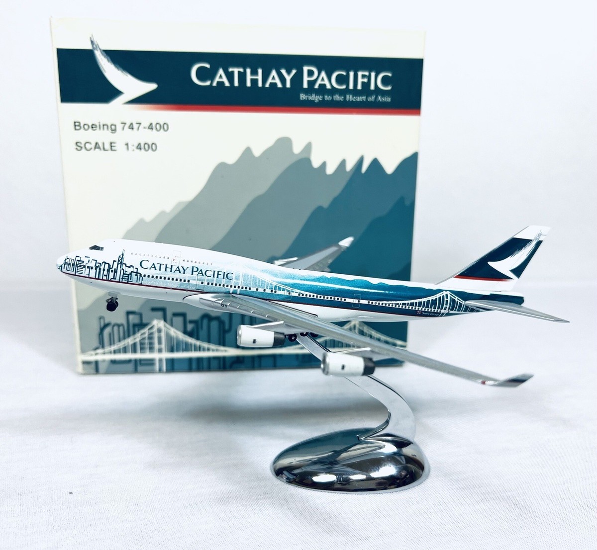 Magic 1:400 Cathay Pacific Boeing 747-467 | eBay