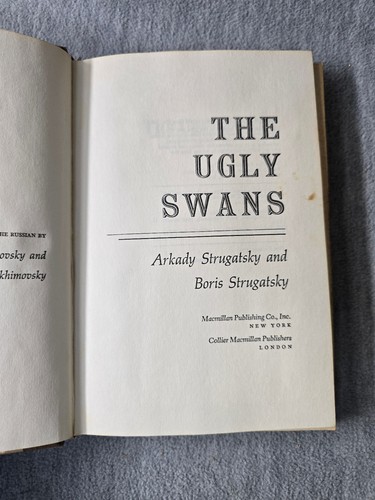 The Ugly Swans Arkady and Boris Strugatsky Hardcover First Print 1979【READ】 - Imagen 8 de 12