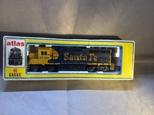 HO Scale Atlas Santa Fe GP40 Diesel Locomotive #3700 Tested