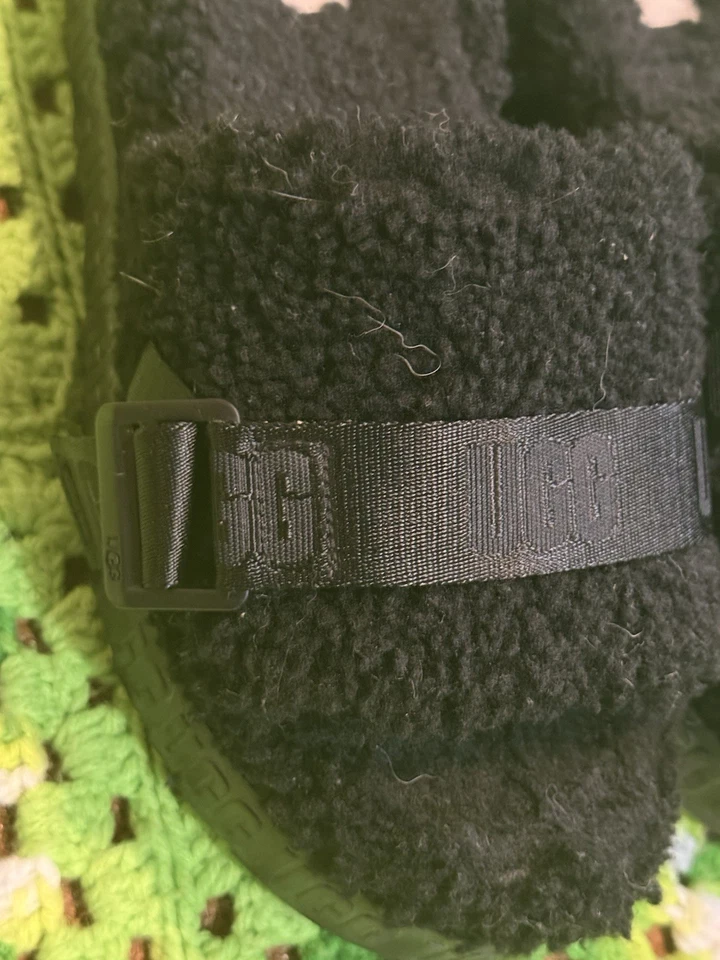 UGG Fluffita Women’s Size 9 Slides Black Sheepskin Platform Sandals Retro Used - Image 2 of 4