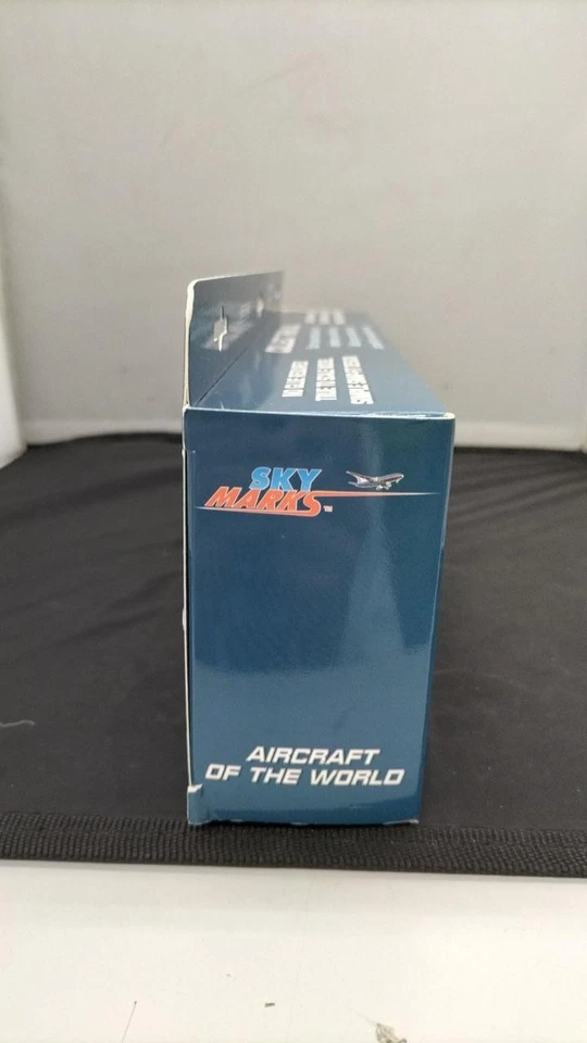 DARON SKR781 1200 777-200 Air France with gear - Image 3 of 4