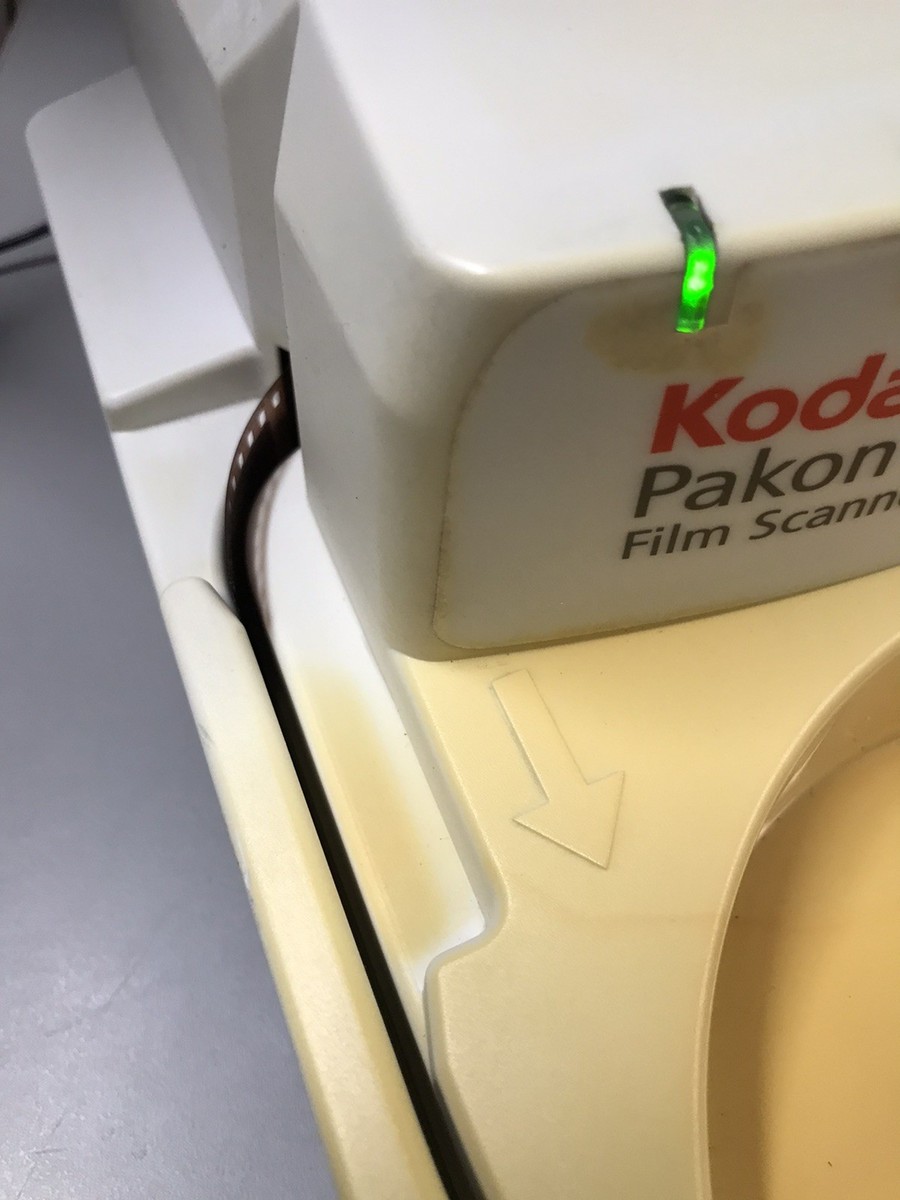 Kodak Pakon F135 PLUS Film Scanner For 35mm Film Tested Working 30