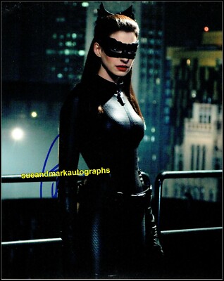 Anne Hathaway Catwoman Batman Dark Knight (Fair Contrast) Autogramm UACC RD 96