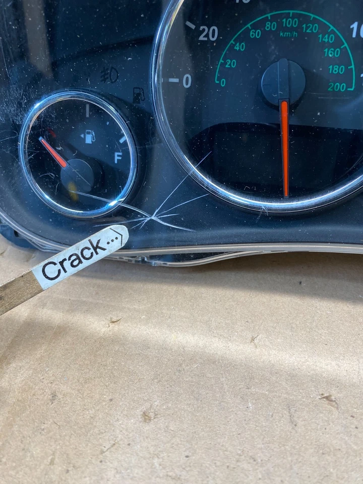 2014 to 2018 Jeep Wrangler Speedometer Instrument Cluster Gauge M1572 DG - Image 2 of 4