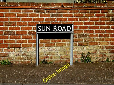 Foto 6x4 Sonne Verkehrsschild Broome\/TM3491 On Sun Road an der Kreuzung mit Y c2014