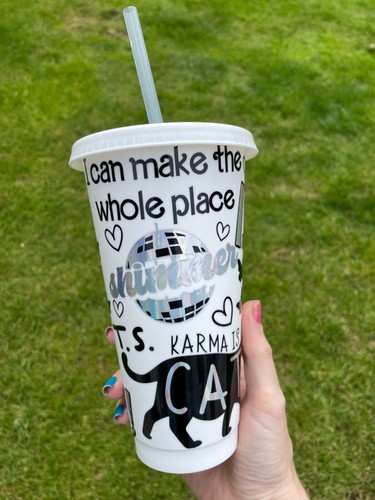 Taylor Swift inspiriert The Eras Tour 24 Unzen Mehrwegbecher Kaltbecher mit Strohhalm - Bild 4 von 8