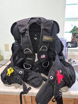 Zeagle Brigade Scuba Diving BCD Medium 35lb Lift