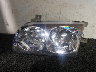 Hyundai Trajet 2000 Left Headlight Assembly OEM 921013A000