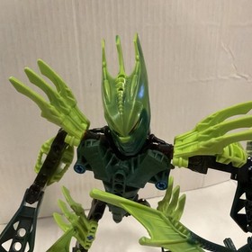 LEGO Bionicle 8980 Glatorian Gresh 2009 Retired (missing gold mace)